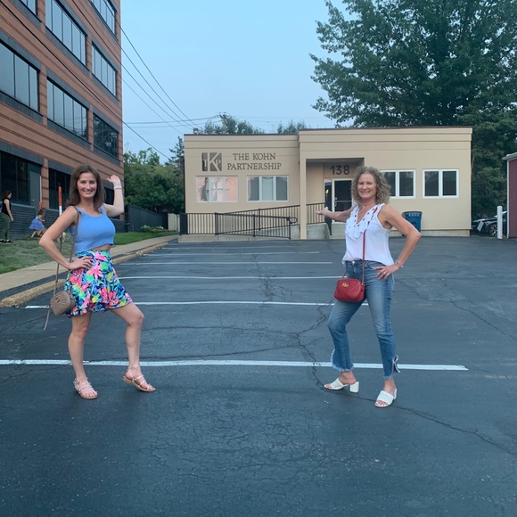 Fun Cute J Brand Selena Valley Raw Hem Capri NWT - Picture 1 of 15